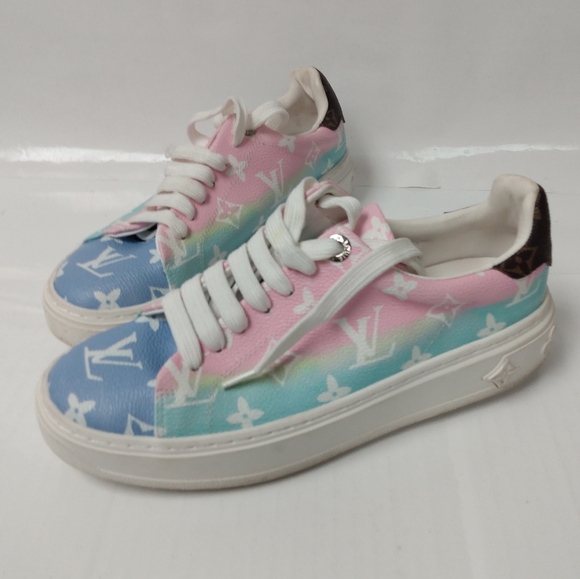 Louis Vuitton TimeOut trainers for women - Picture 4 of 12